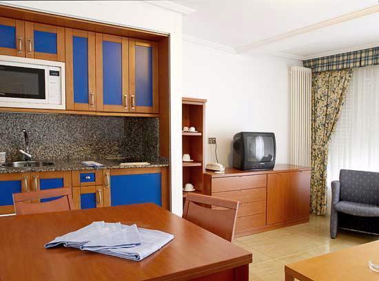Apartamentos Las Sirenas Viveiro Zimmer foto